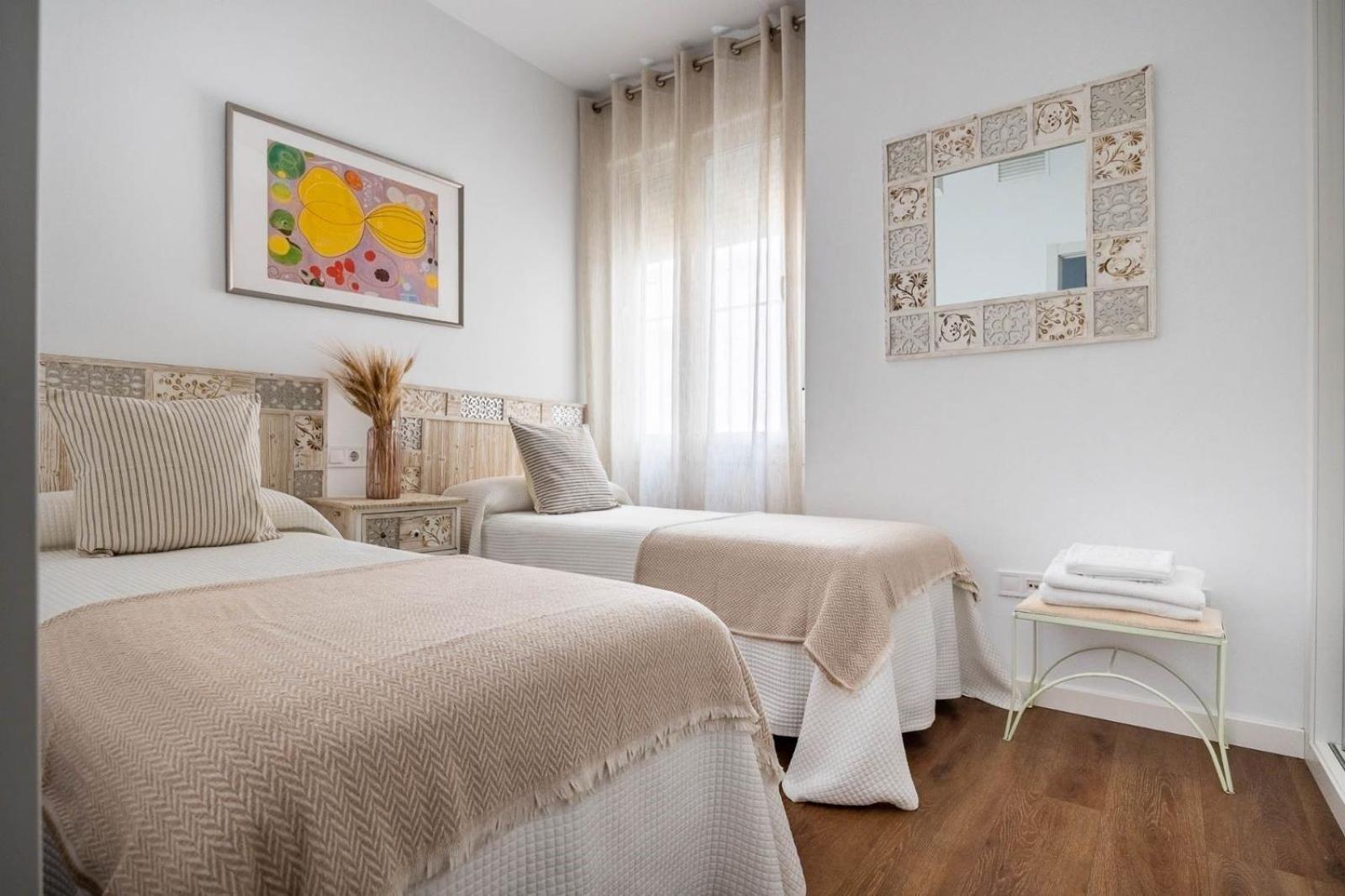 Apartamento Bc2 Aparcamiento Incluido 2d&2b Renovado Junto A Muralla Macarena E Isla Mágica *